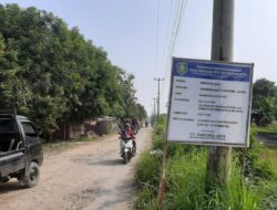Dongkrak Ekonomi Sliyeg, Pemkab Indramayu Kucurkan Rp3,3 Miliar untuk Rekonstruksi Jalan Sudikampiran – Gadingan