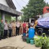 Sambut Hari Bhayangkara ke-80, Satlantas Polres Cirebon Kota Salurkan Air Bersih untuk Warga Argasunya